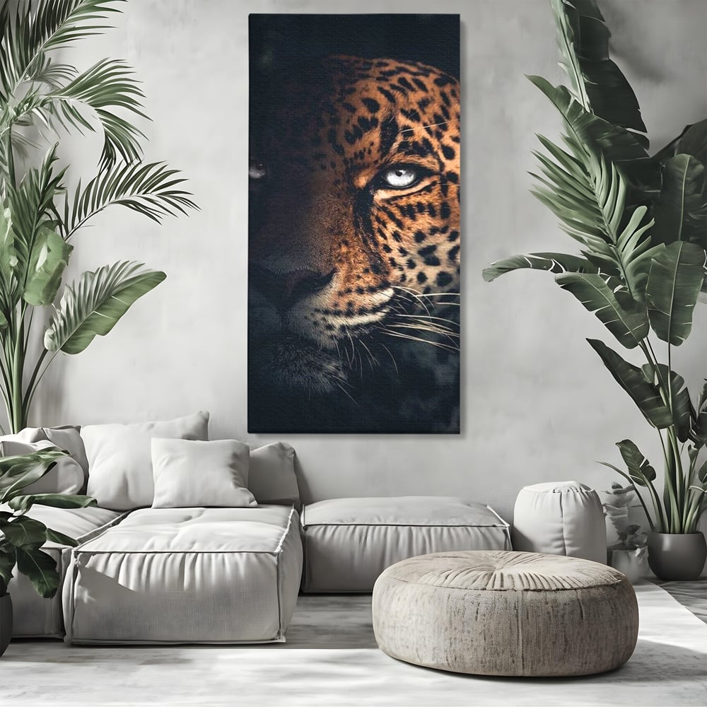 Tablou canvas cu tablou canvas cu ochiul de jaguar, fara rama, pe sasiu de lemn, pe perete intr-un living